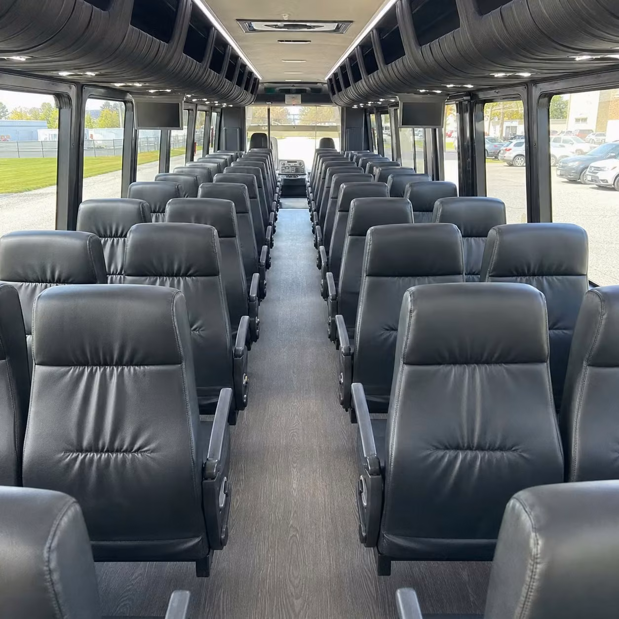 henderson 28 passenger minibus rental