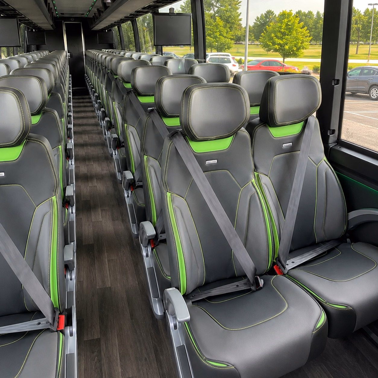 multi day charter bus rentals for henderson groups headed to national parks
